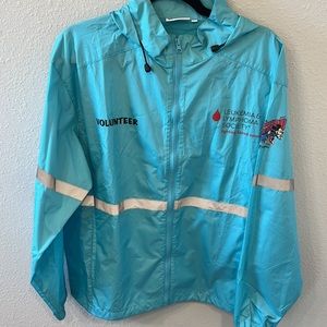 Disney Parks Volunteer Windbreaker Medium UNISEX